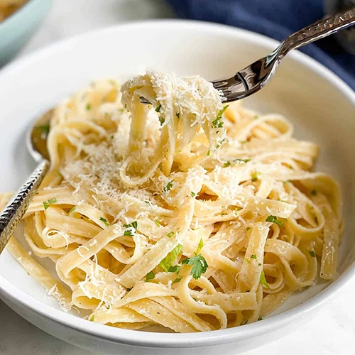 Fettuccine Alfredo